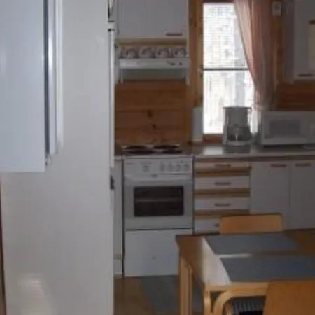 Holiday home Holiday Yllasmukka A 2 Akaslompolo